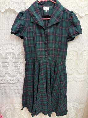 Unique Vintage Green Plaid Button-Front Fit & Flare Dress with Red Accents
